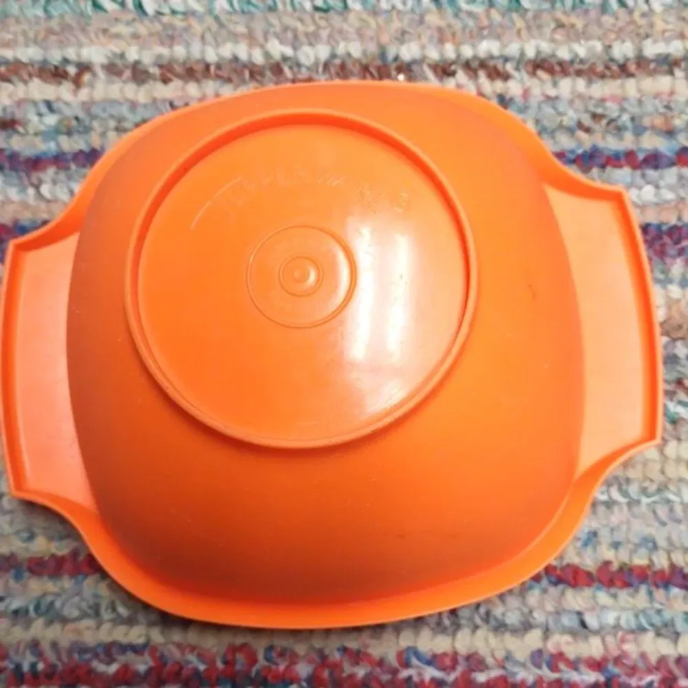 Vintage Tupperware Servalier Bowl 840-7 Harvest Orange Sunburst Lid Retro